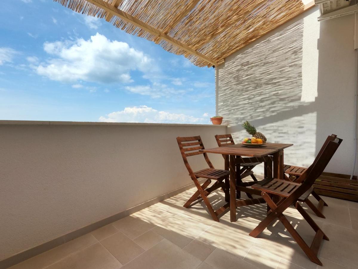 Gavan Apartment Cres Εξωτερικό φωτογραφία